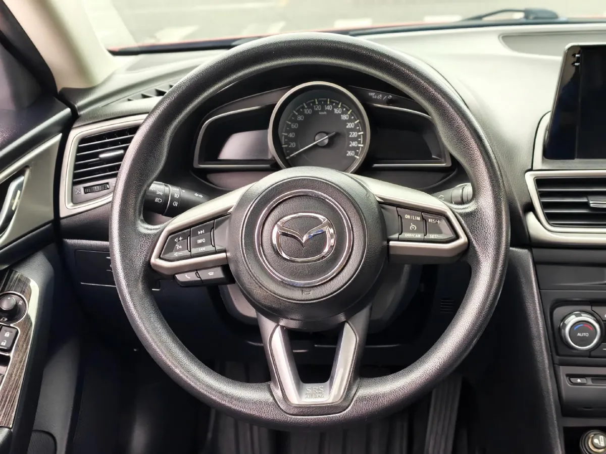 2017 Mazda 3 Axela 1.5L 117HP L4 6AT,autocango,china used car exporter,china ev exporter,chinese used car exporter,chinese used ev exporter