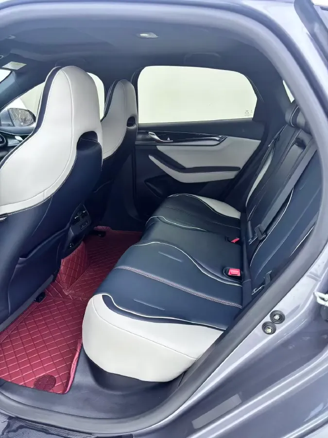 2021 Isuzu D-MAX 1.9T 163HP L4 6AT,autocango,china used car exporter,china ev exporter,chinese used car exporter,chinese used ev exporter