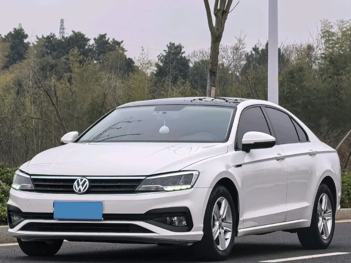 2019 Volkswagen T-Cross 1.4T 150HP L4 7DCT,autocango,china used car exporter,china ev exporter,chinese used car exporter,chinese used ev exporter