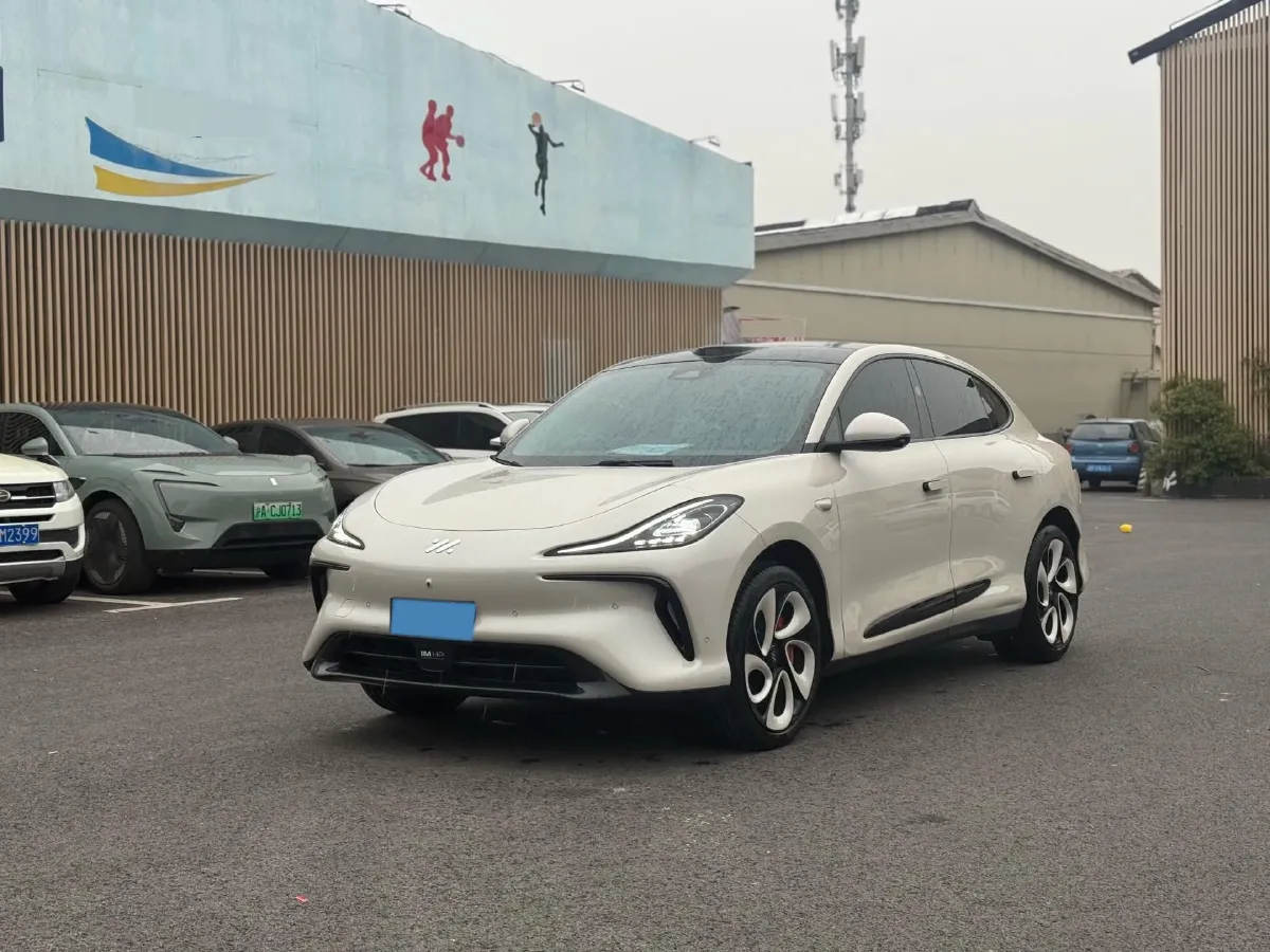 2023 IM LS6 BEV 71KWH,autocango,china used car exporter,china ev exporter,chinese used car exporter,chinese used ev exporter