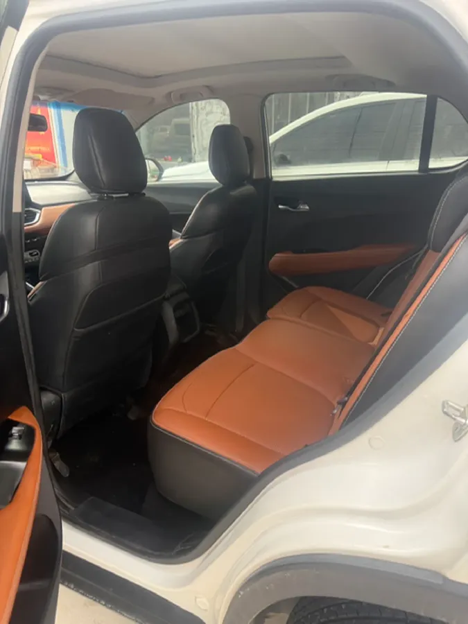 2017 BaoJun 510 1.5L 112HP L4 6MT,autocango,china used car exporter,china ev exporter,chinese used car exporter,chinese used ev exporter