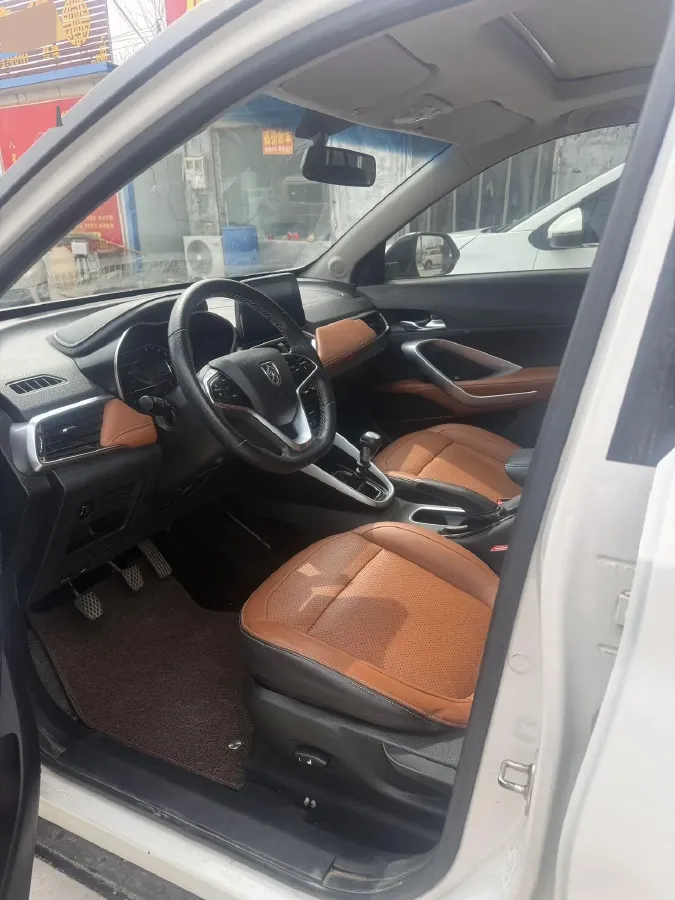 2017 BaoJun 510 1.5L 112HP L4 6MT,autocango,china used car exporter,china ev exporter,chinese used car exporter,chinese used ev exporter