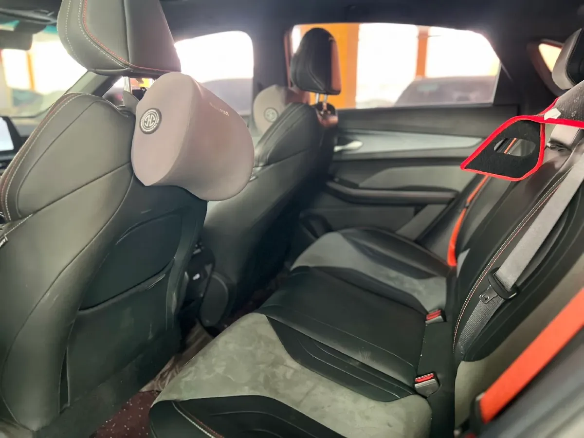 2022 Geely Binray 1.5T 181HP L4 7DCT,autocango,china used car exporter,china ev exporter,chinese used car exporter,chinese used ev exporter