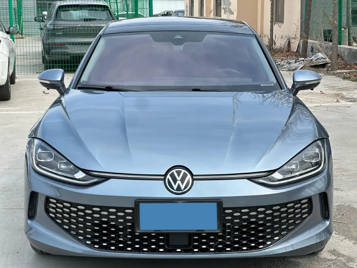 2023 Volkswagen Lamando 1.4T 150HP L4 7DCT,autocango,china used car exporter,china ev exporter,chinese used car exporter,chinese used ev exporter