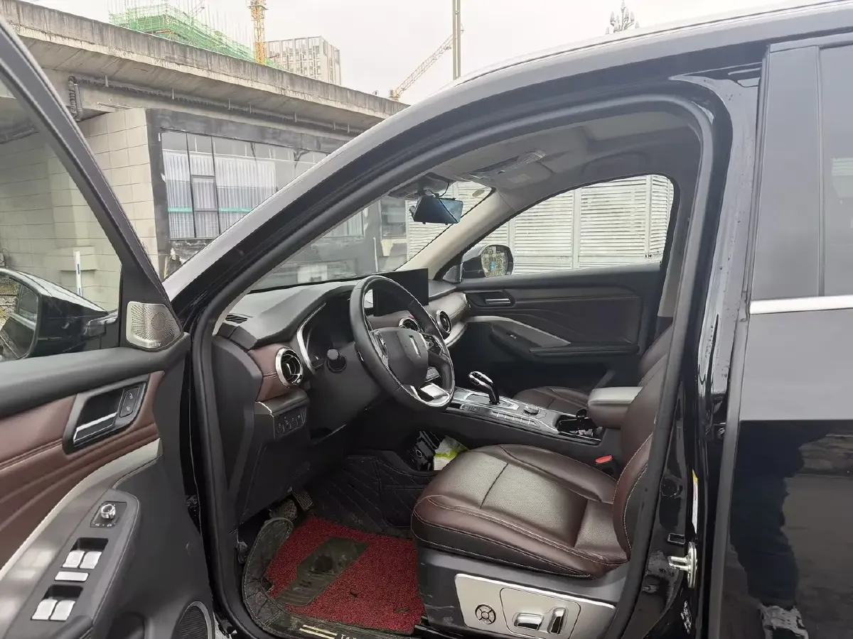 2021 WEY VV6 2.0T 227HP L4 7DCT,autocango,china used car exporter,china ev exporter,chinese used car exporter,chinese used ev exporter