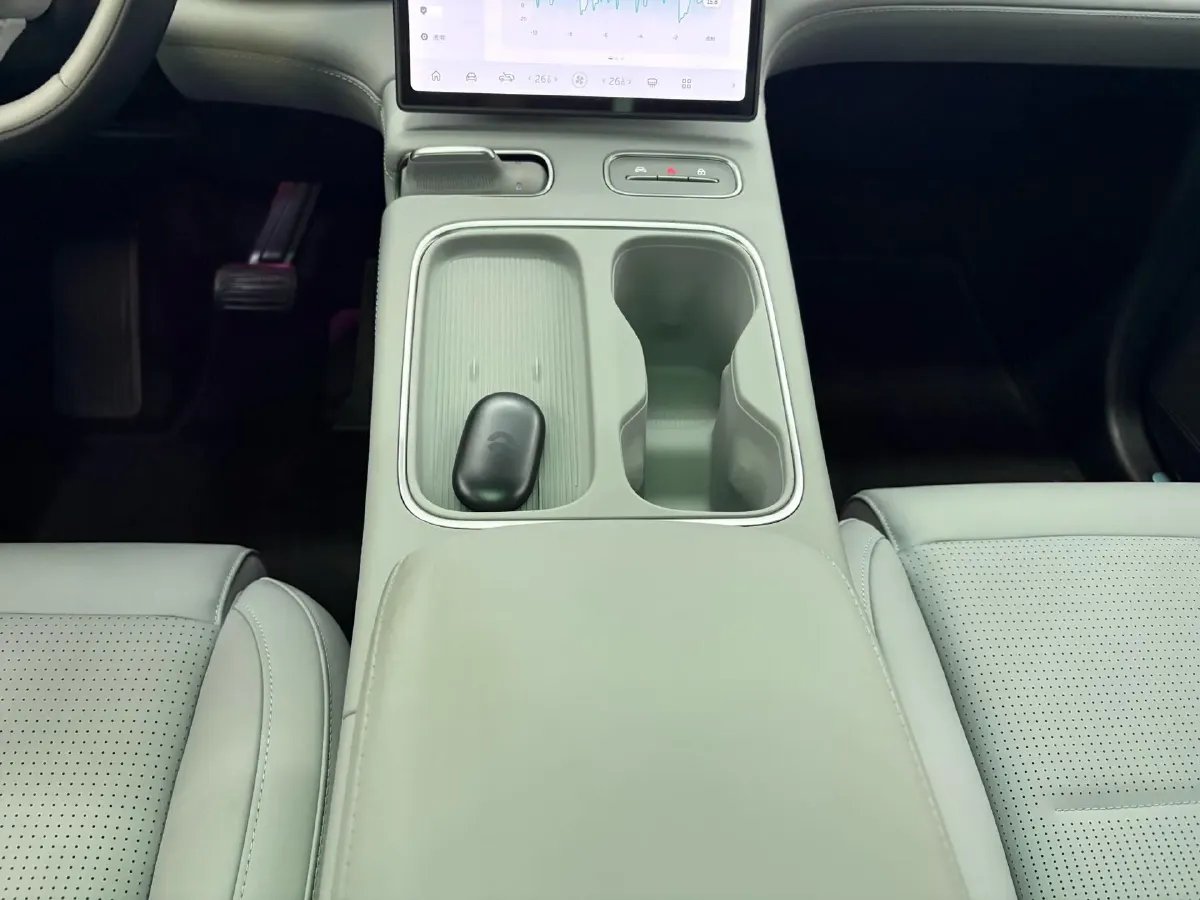 2024 NIO ES6 BEV 75KWH,autocango,china used car exporter,china ev exporter,chinese used car exporter,chinese used ev exporter