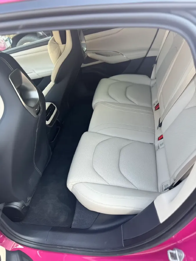 2024 MI SU7 BEV 101KWH,autocango,china used car exporter,china ev exporter,chinese used car exporter,chinese used ev exporter