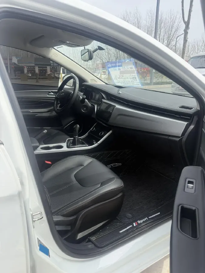 2019 Chery Arrizo 5 1.5L 116HP L4 5MT,autocango,china used car exporter,china ev exporter,chinese used car exporter,chinese used ev exporter