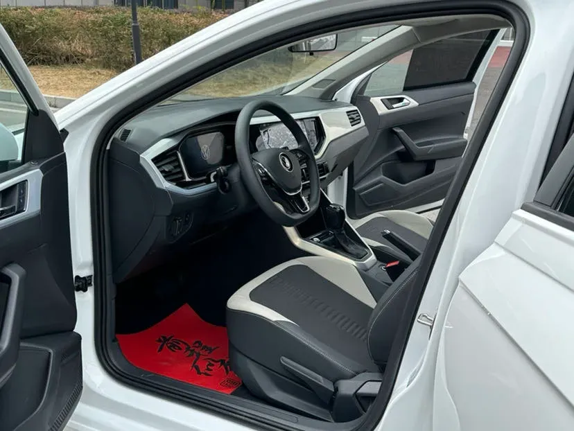 2023 Volkswagen Polo 1.5L 113HP L4 6AT,autocango,china used car exporter,china ev exporter,chinese used car exporter,chinese used ev exporter