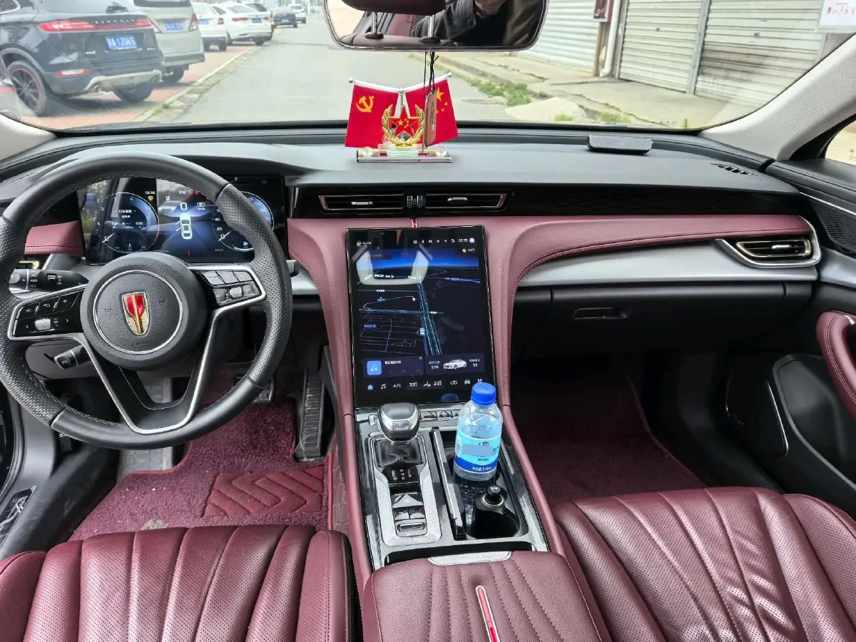 2024 HongQi H5 2.0T 224HP L4 8AT,autocango,china used car exporter,china ev exporter,chinese used car exporter,chinese used ev exporter