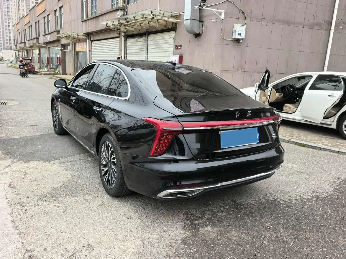 2024 HongQi H5 2.0T 224HP L4 8AT,autocango,china used car exporter,china ev exporter,chinese used car exporter,chinese used ev exporter