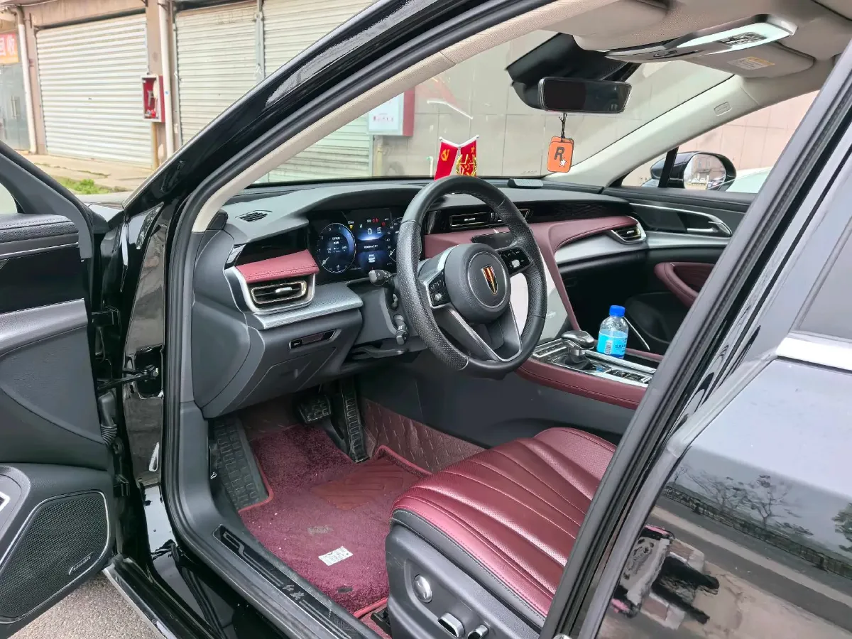 2024 HongQi H5 2.0T 224HP L4 8AT,autocango,china used car exporter,china ev exporter,chinese used car exporter,chinese used ev exporter