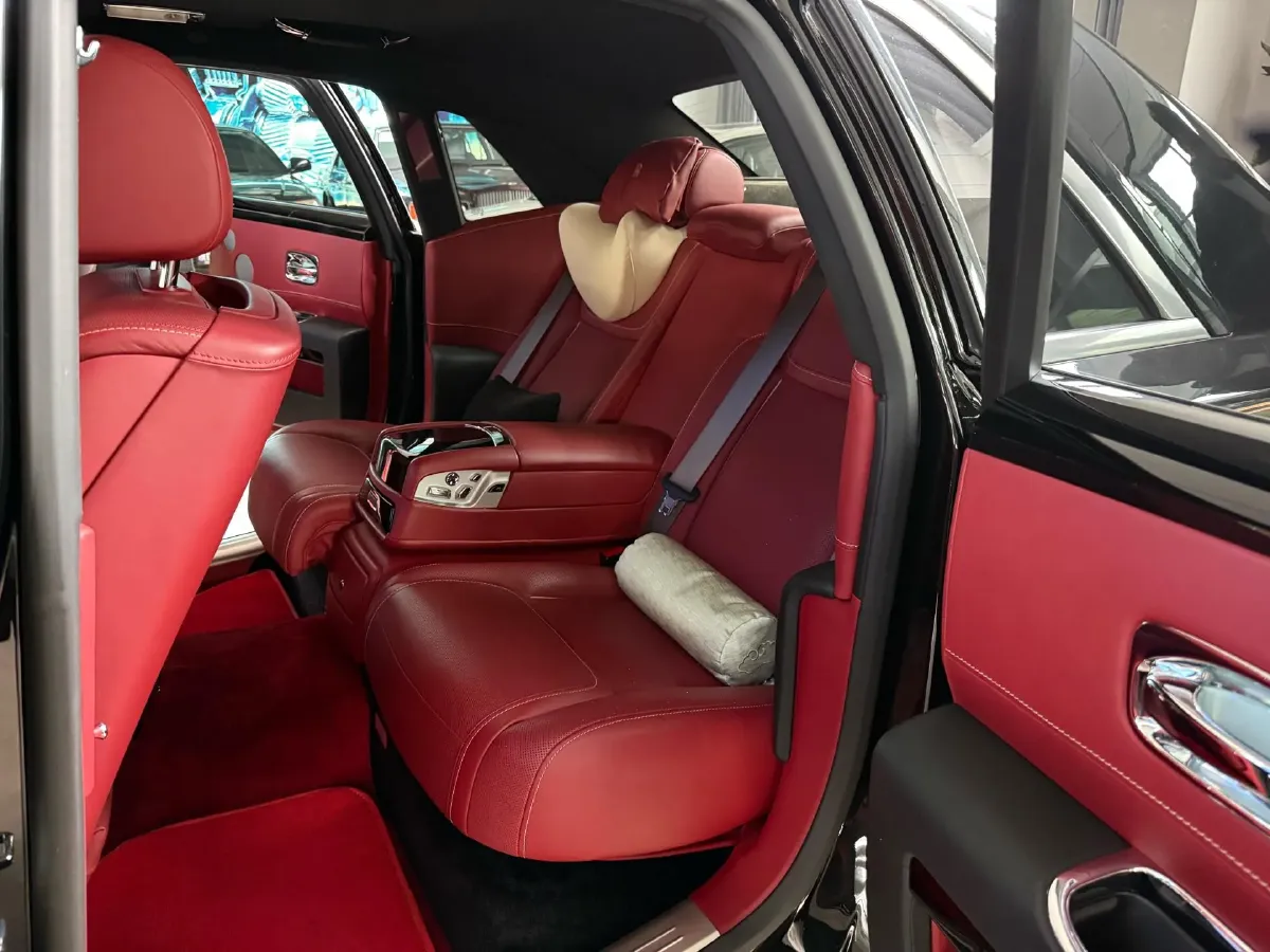 2018 Rolls-Royce Ghost 6.6T 571HP V12 8AT,autocango,china used car exporter,china ev exporter,chinese used car exporter,chinese used ev exporter