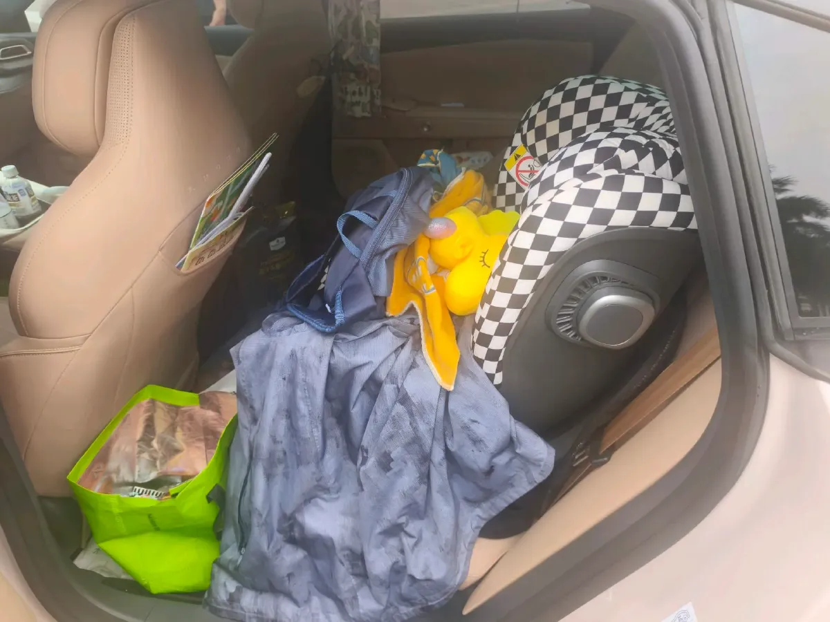 2024 ARCFOX αT5 BEV 65KWH,autocango,china used car exporter,china ev exporter,chinese used car exporter,chinese used ev exporter