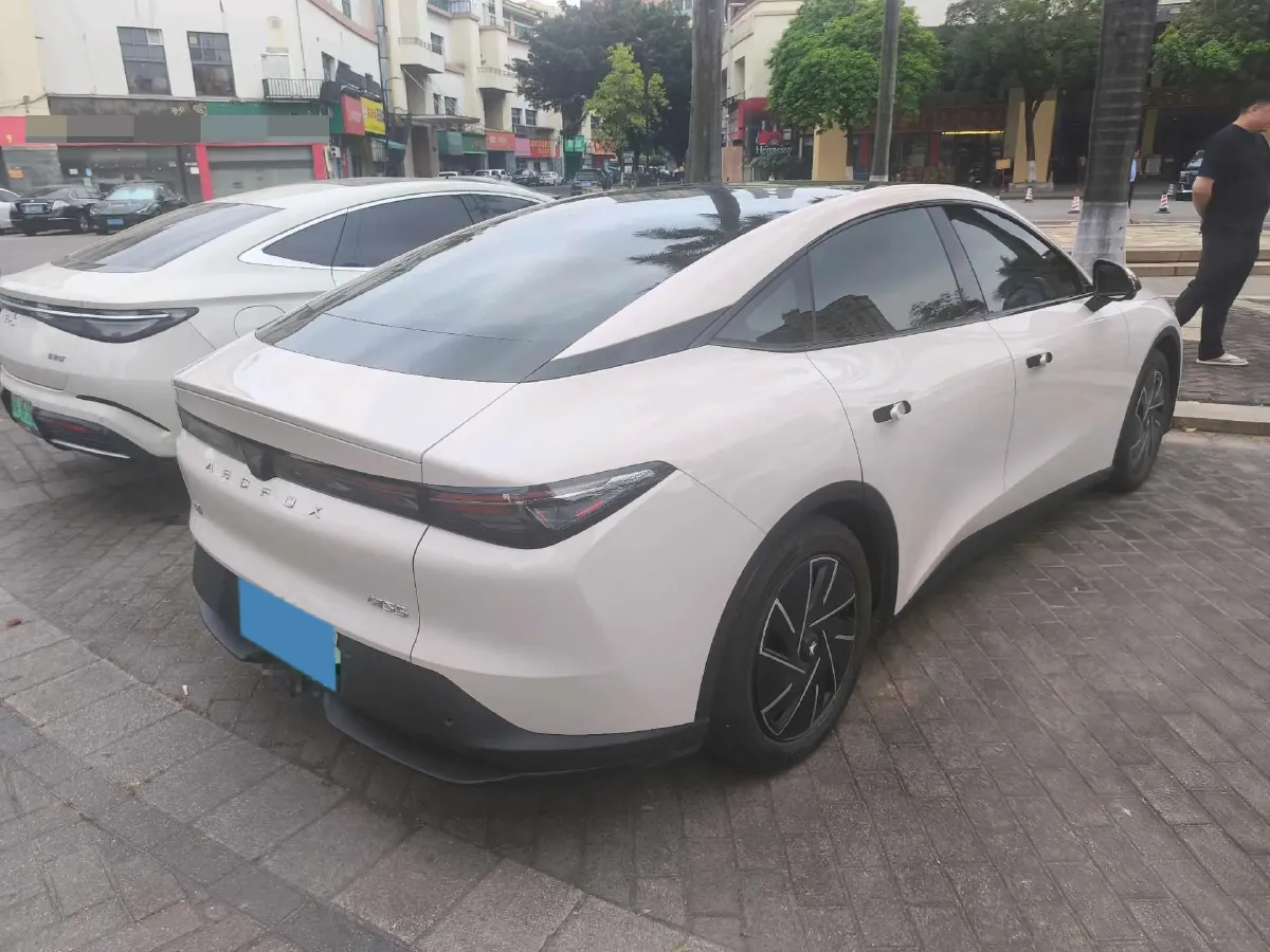 2024 ARCFOX αT5 BEV 65KWH,autocango,china used car exporter,china ev exporter,chinese used car exporter,chinese used ev exporter