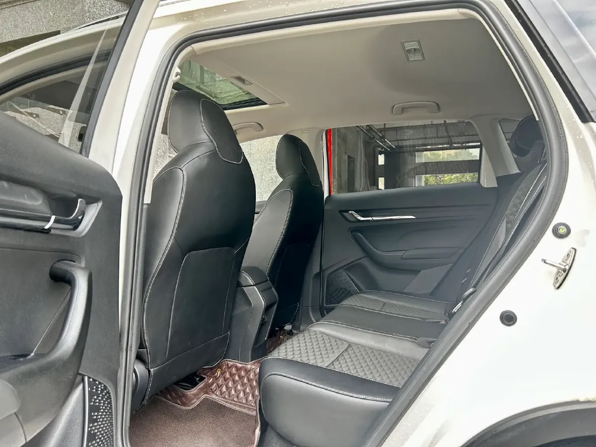 2018 Skoda Kamiq 1.5L 112HP L4 5MT,autocango,china used car exporter,china ev exporter,chinese used car exporter,chinese used ev exporter