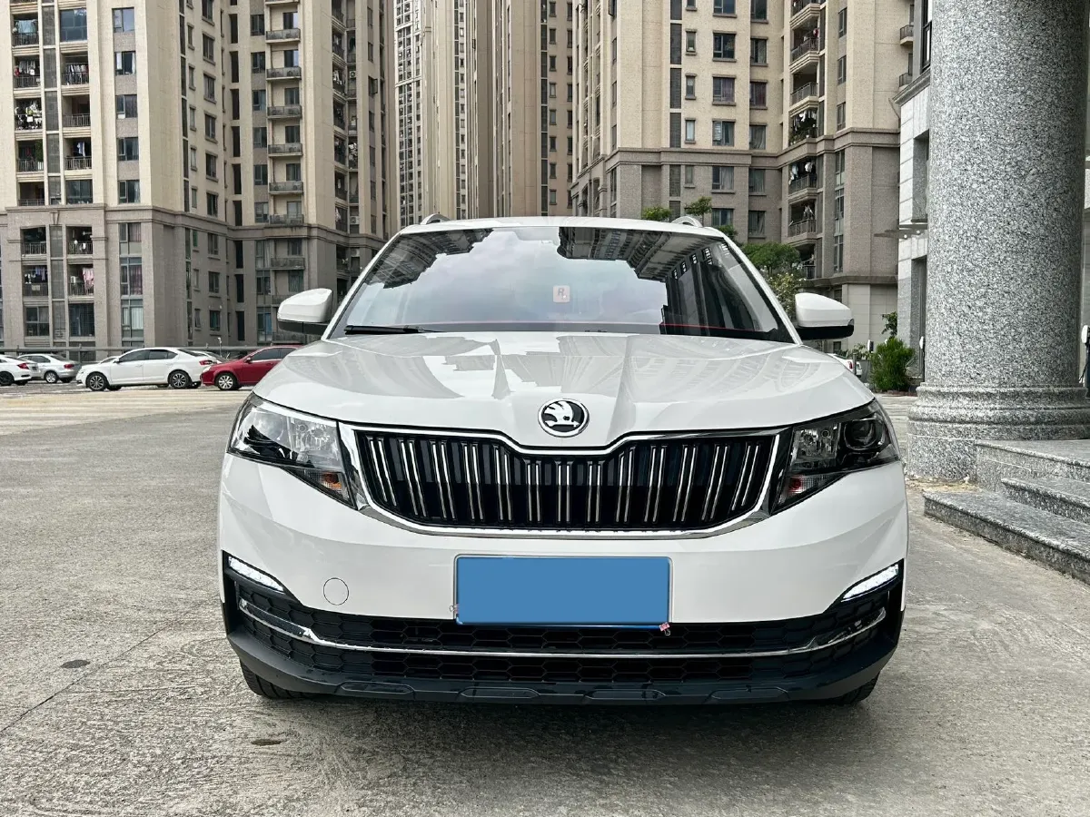 2018 Skoda Kamiq 1.5L 112HP L4 5MT,autocango,china used car exporter,china ev exporter,chinese used car exporter,chinese used ev exporter