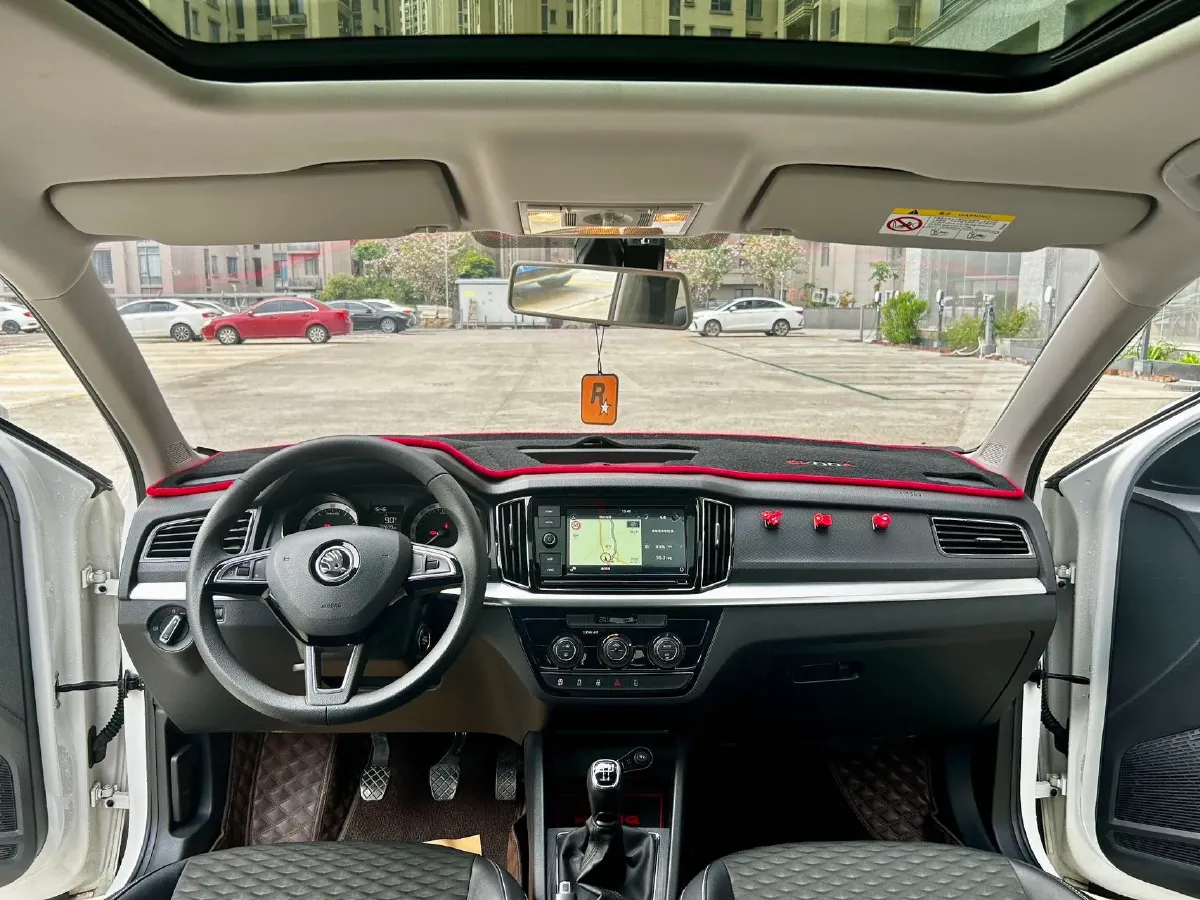 2018 Skoda Kamiq 1.5L 112HP L4 5MT,autocango,china used car exporter,china ev exporter,chinese used car exporter,chinese used ev exporter