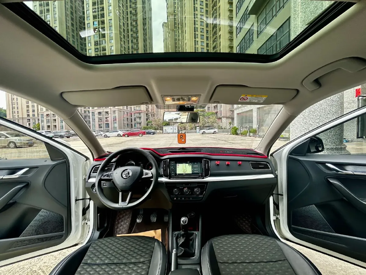 2018 Skoda Kamiq 1.5L 112HP L4 5MT,autocango,china used car exporter,china ev exporter,chinese used car exporter,chinese used ev exporter