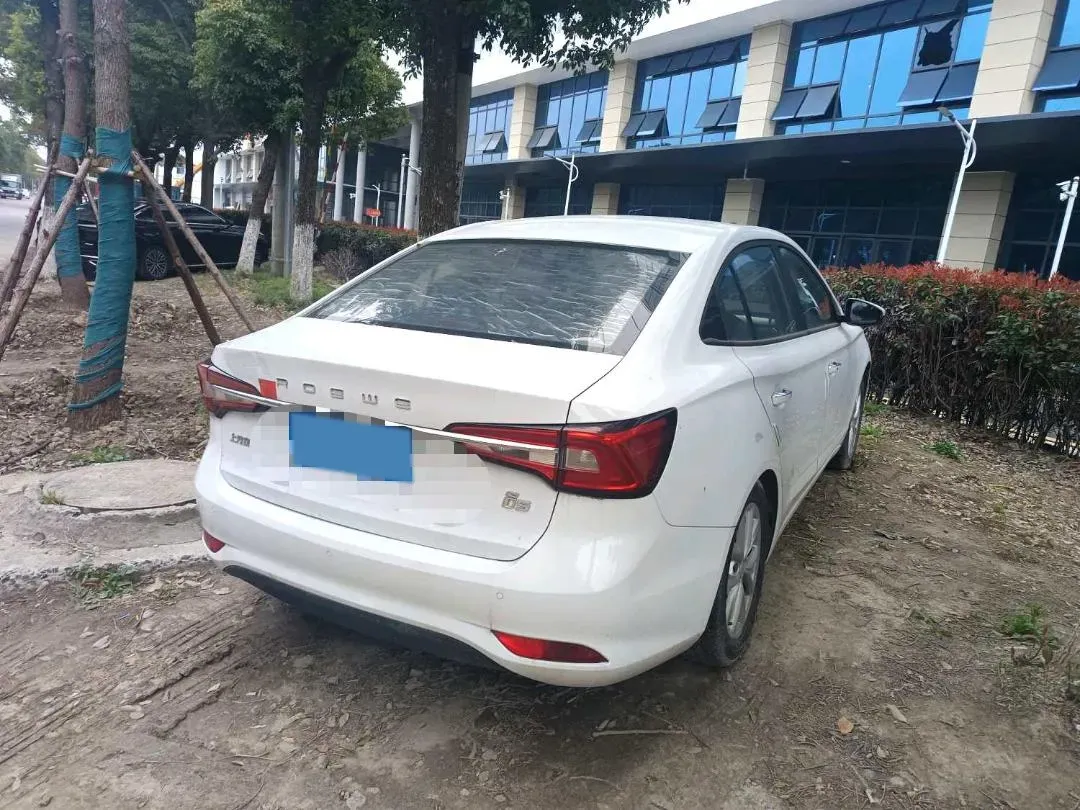 2020 Roewe i5 1.5L 120HP L4 CVT,autocango,china used car exporter,china ev exporter,chinese used car exporter,chinese used ev exporter