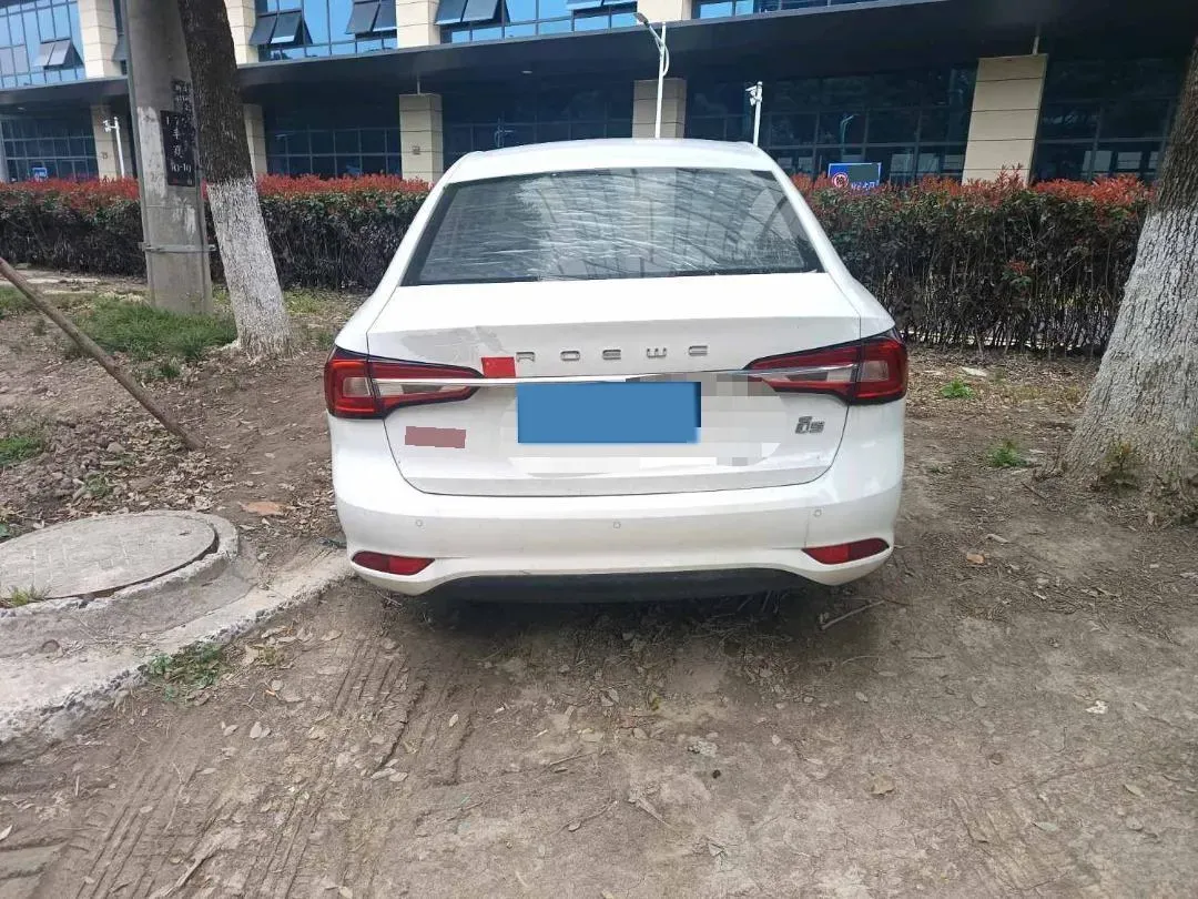 2020 Roewe i5 1.5L 120HP L4 CVT,autocango,china used car exporter,china ev exporter,chinese used car exporter,chinese used ev exporter