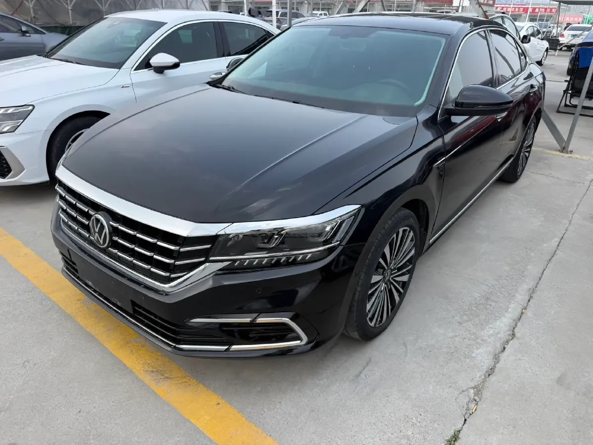 2021 Volkswagen Passat 2.0T 186HP L4 7DCT,autocango,china used car exporter,china ev exporter,chinese used car exporter,chinese used ev exporter