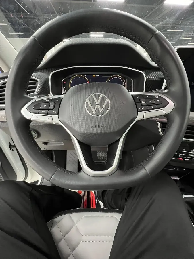 2023 Volkswagen Tayron 1.4T 150HP L4 7DCT,autocango,china used car exporter,china ev exporter,chinese used car exporter,chinese used ev exporter