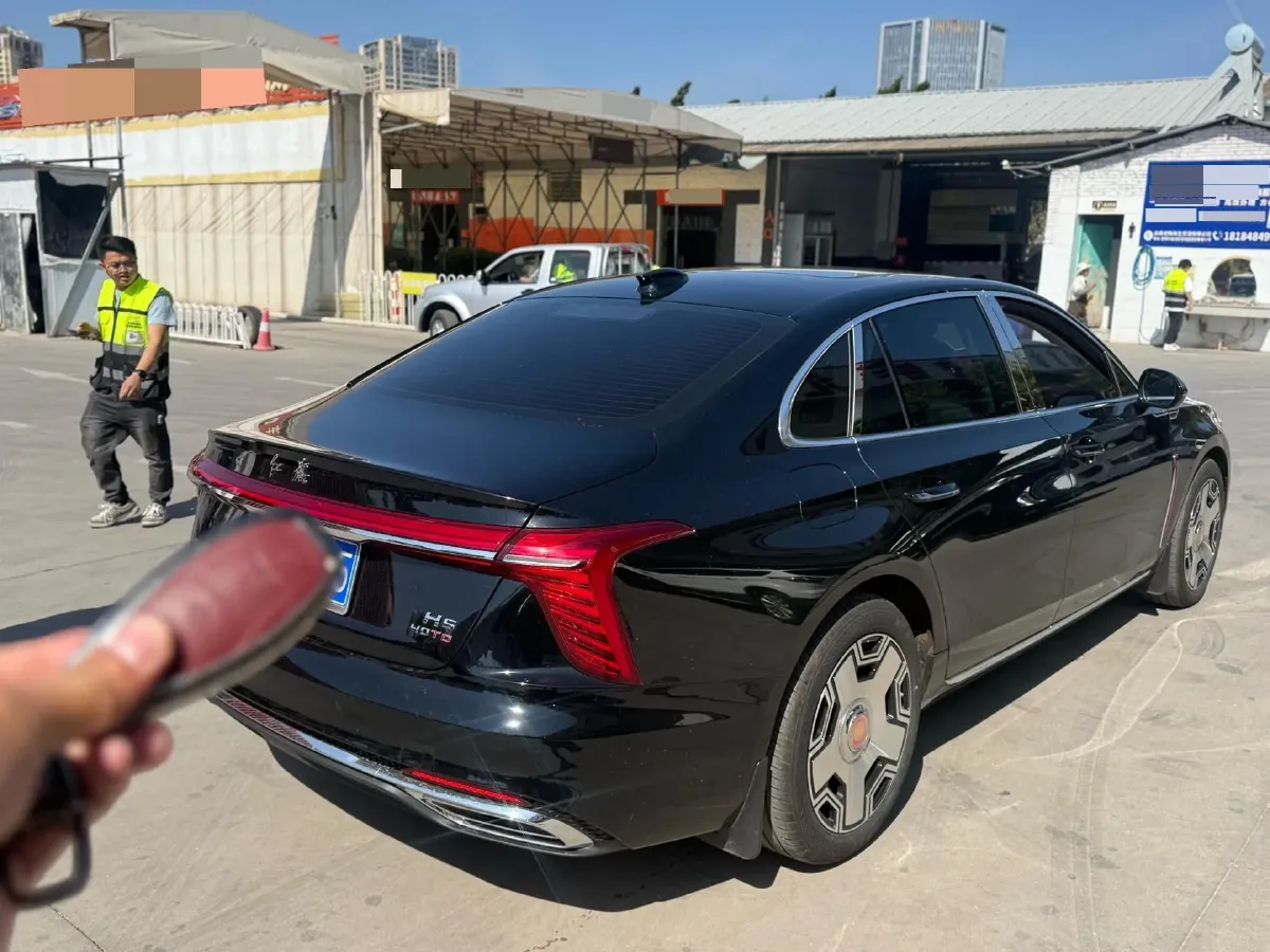 2025 HongQi H5 1.5T 169HP L4 1DHT Hybrid,autocango,china used car exporter,china ev exporter,chinese used car exporter,chinese used ev exporter