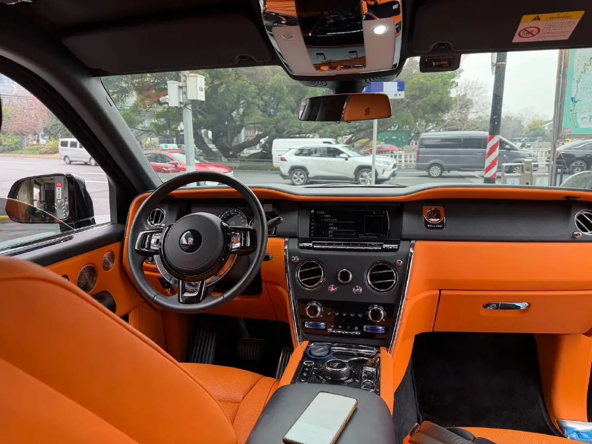 2018 Rolls-Royce Cullinan 6.7T 571HP V12 8AT,autocango,china used car exporter,china ev exporter,chinese used car exporter,chinese used ev exporter