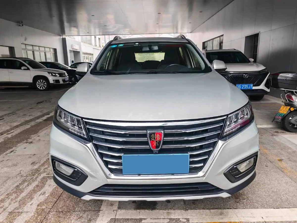 2020 Roewe i6 1.5T 169HP L4 7DCT,autocango,china used car exporter,china ev exporter,chinese used car exporter,chinese used ev exporter