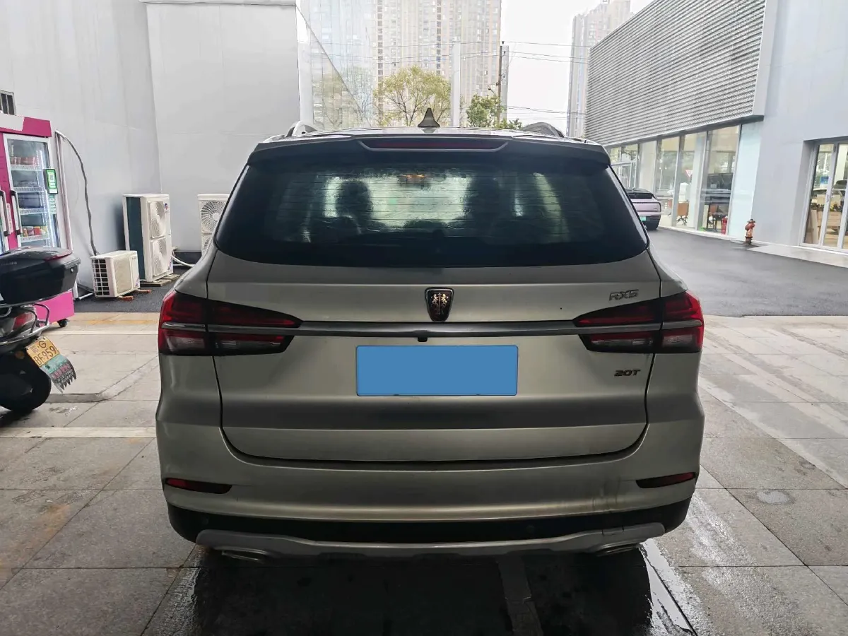 2020 Roewe i6 1.5T 169HP L4 7DCT,autocango,china used car exporter,china ev exporter,chinese used car exporter,chinese used ev exporter