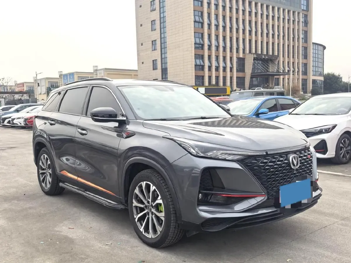 2021 ChangAn CS75 Plus 2.0T 233HP L4 8AT,autocango,china used car exporter,china ev exporter,chinese used car exporter,chinese used ev exporter