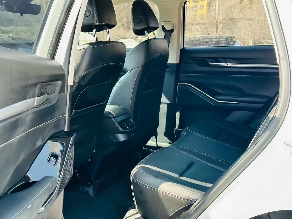 2022 Haval H6 1.5T 184HP L4 7DCT,autocango,china used car exporter,china ev exporter,chinese used car exporter,chinese used ev exporter