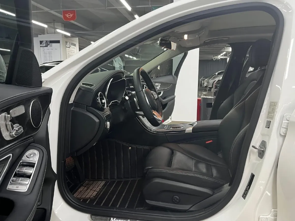 2020 Mercedes-Benz C Class 1.5T 184HP L4 9AT,autocango,china used car exporter,china ev exporter,chinese used car exporter,chinese used ev exporter