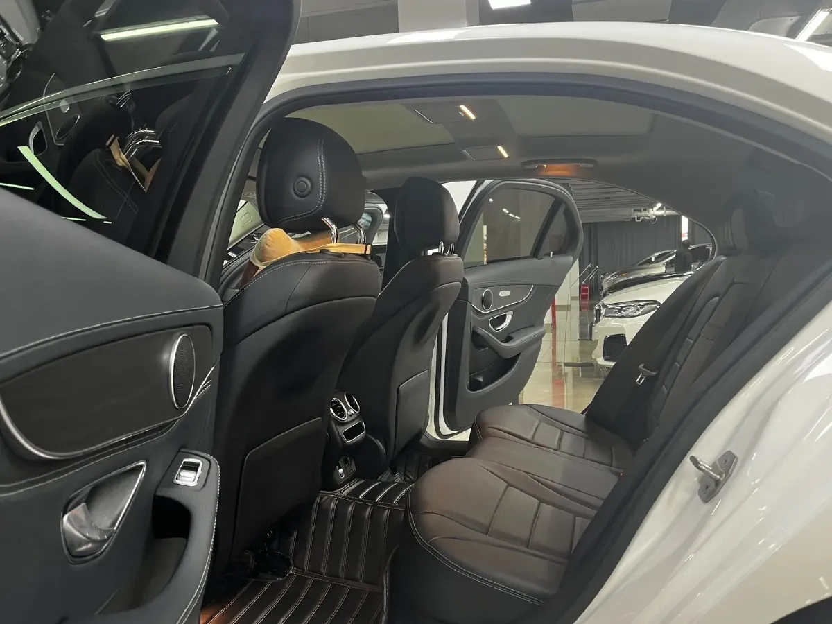 2020 Mercedes-Benz C Class 1.5T 184HP L4 9AT,autocango,china used car exporter,china ev exporter,chinese used car exporter,chinese used ev exporter