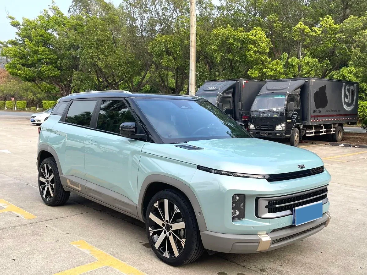 2023 Geely ICON 1.5T 181HP L4 7DCT,autocango,china used car exporter,china ev exporter,chinese used car exporter,chinese used ev exporter