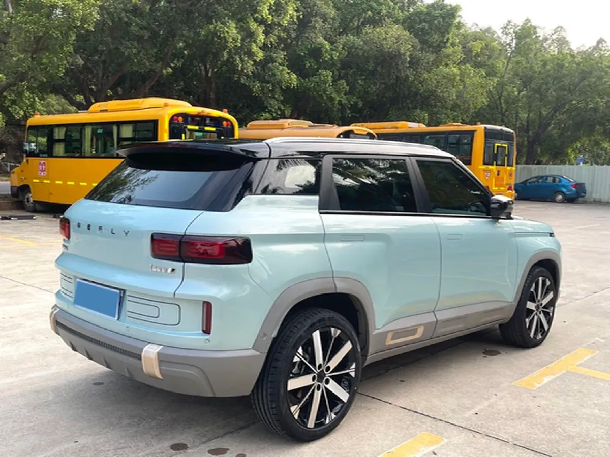 2023 Geely ICON 1.5T 181HP L4 7DCT,autocango,china used car exporter,china ev exporter,chinese used car exporter,chinese used ev exporter