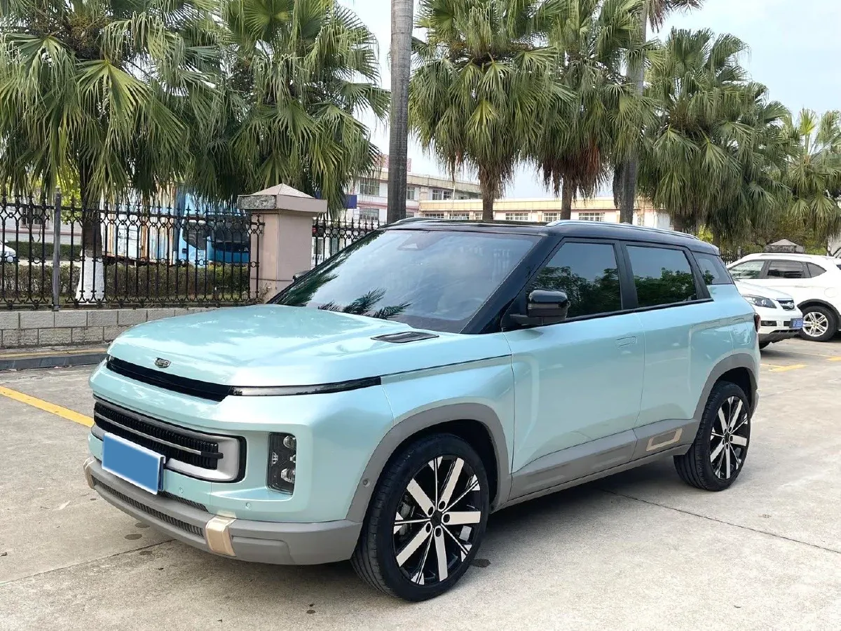 2023 Geely ICON 1.5T 181HP L4 7DCT,autocango,china used car exporter,china ev exporter,chinese used car exporter,chinese used ev exporter