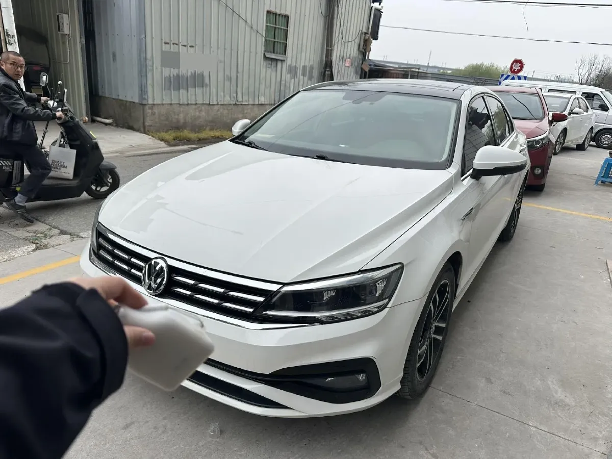 2019 Volkswagen Passat 1.4T 150HP L4 7DCT,autocango,china used car exporter,china ev exporter,chinese used car exporter,chinese used ev exporter