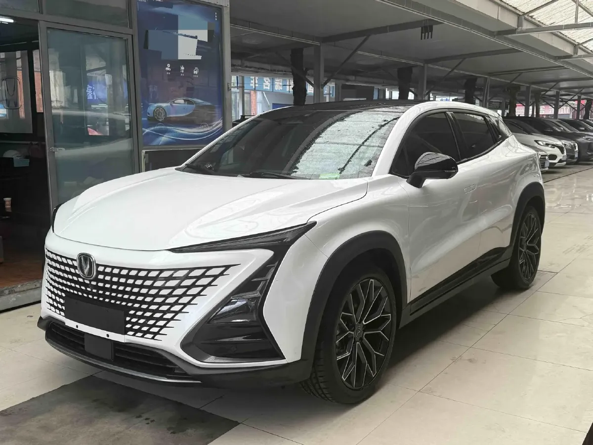 2022 ChangAn UNI-T 1.5T 188HP L4 7DCT,autocango,china used car exporter,china ev exporter,chinese used car exporter,chinese used ev exporter