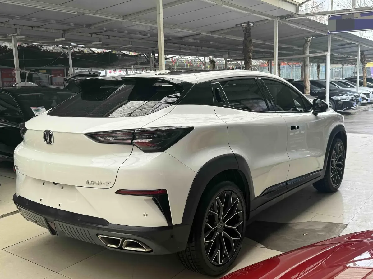 2022 ChangAn UNI-T 1.5T 188HP L4 7DCT,autocango,china used car exporter,china ev exporter,chinese used car exporter,chinese used ev exporter