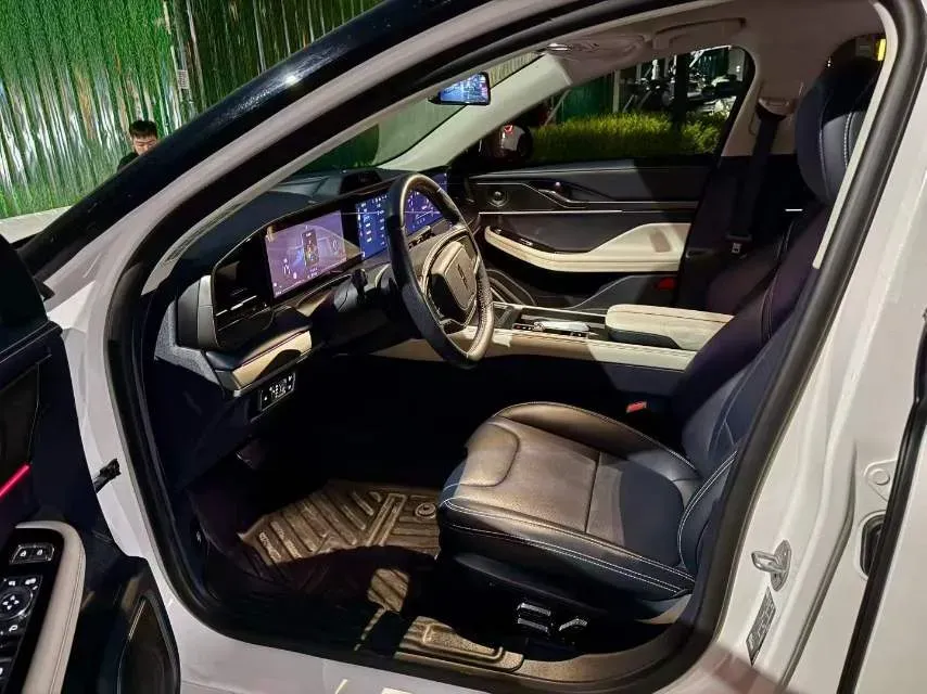 2022 Lincoln Z 2.0T 246HP L4 8AT,autocango,china used car exporter,china ev exporter,chinese used car exporter,chinese used ev exporter