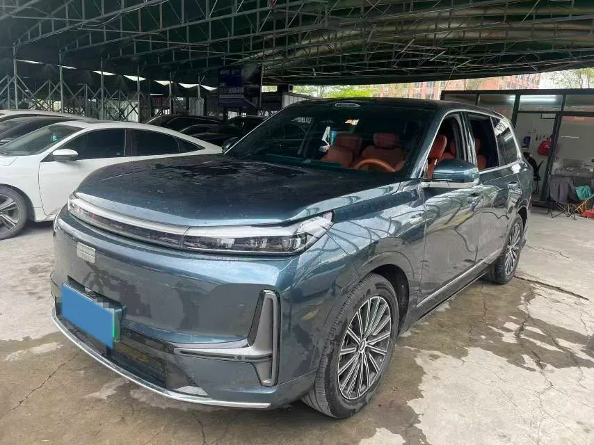 2025 Volkswagen Tiguan L 2.0T 220HP L4 7DCT,autocango,china used car exporter,china ev exporter,chinese used car exporter,chinese used ev exporter