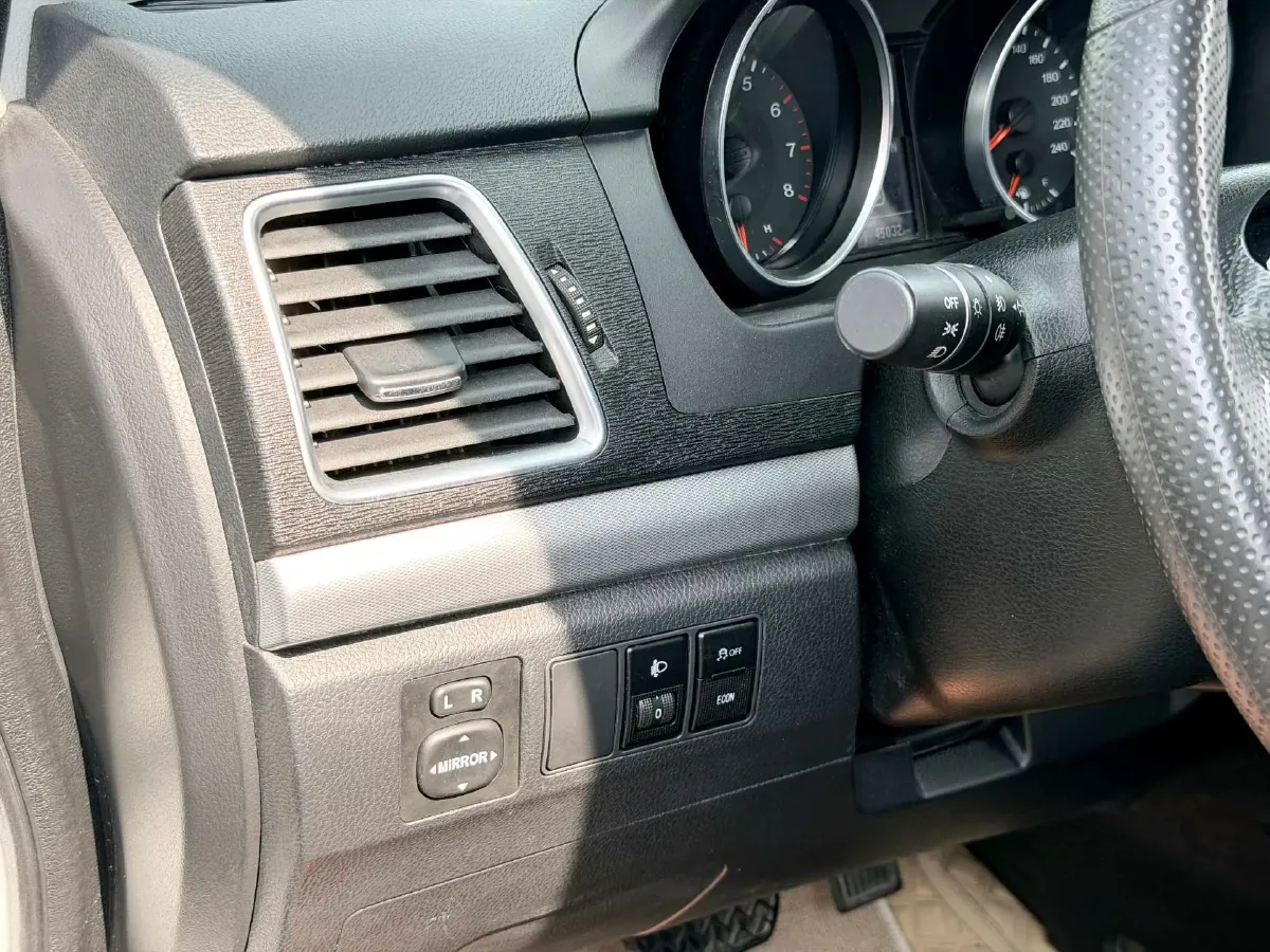 2019 Haval M6 1.5T 150HP L4 7DCT,autocango,china used car exporter,china ev exporter,chinese used car exporter,chinese used ev exporter