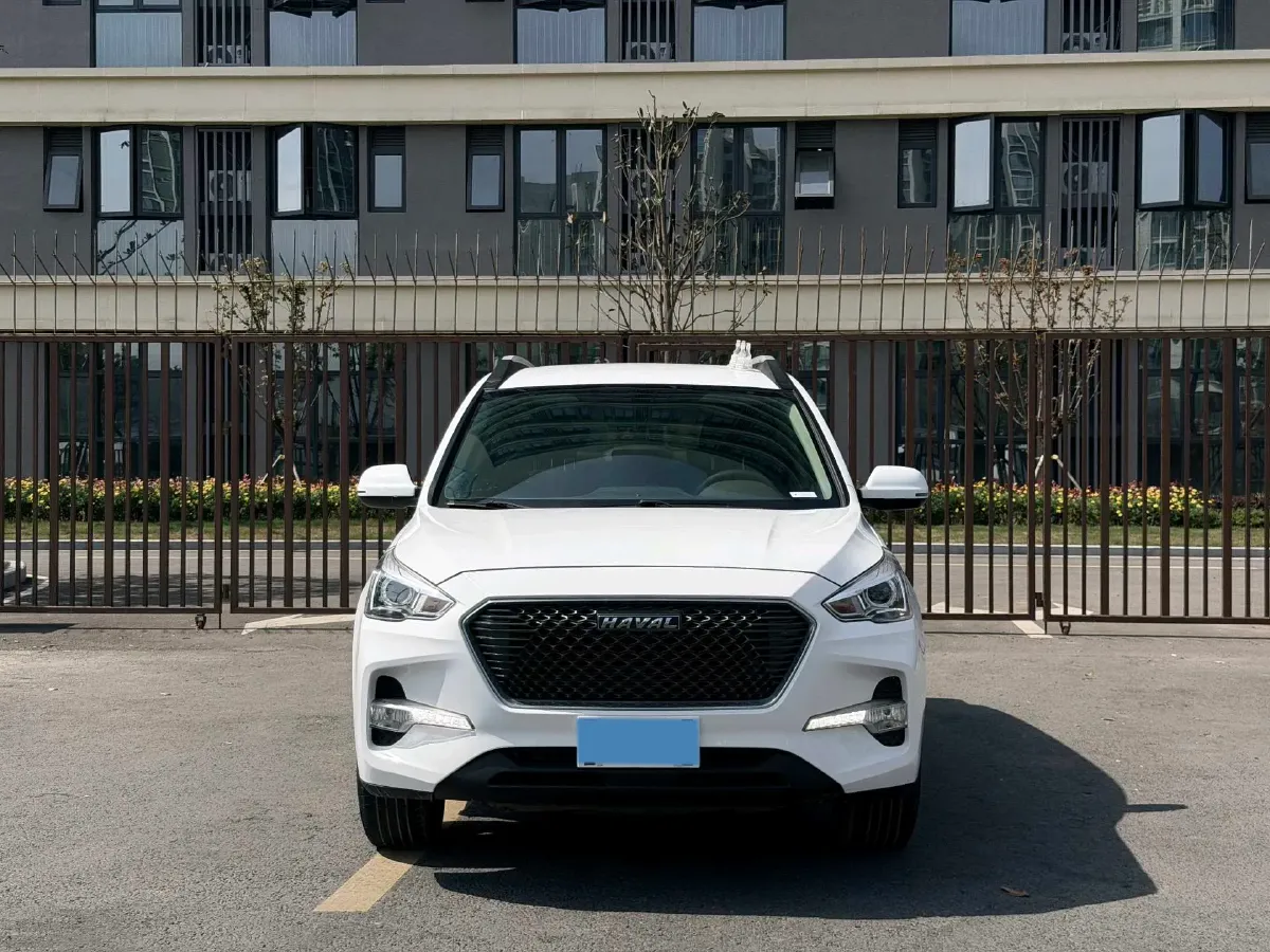 2019 Haval M6 1.5T 150HP L4 7DCT,autocango,china used car exporter,china ev exporter,chinese used car exporter,chinese used ev exporter