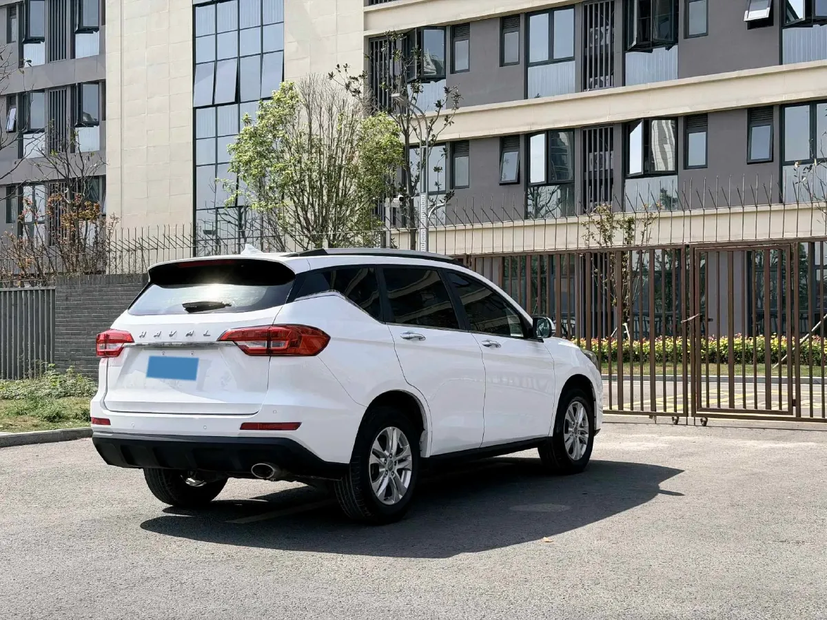 2019 Haval M6 1.5T 150HP L4 7DCT,autocango,china used car exporter,china ev exporter,chinese used car exporter,chinese used ev exporter