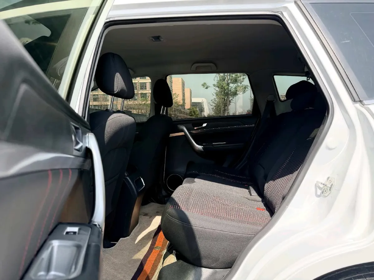 2019 Haval M6 1.5T 150HP L4 7DCT,autocango,china used car exporter,china ev exporter,chinese used car exporter,chinese used ev exporter
