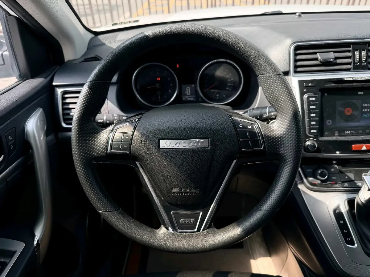 2019 Haval M6 1.5T 150HP L4 7DCT,autocango,china used car exporter,china ev exporter,chinese used car exporter,chinese used ev exporter