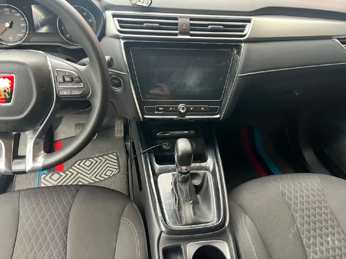 2019 Roewe i5 1.5L 120HP L4 CVT,autocango,china used car exporter,china ev exporter,chinese used car exporter,chinese used ev exporter