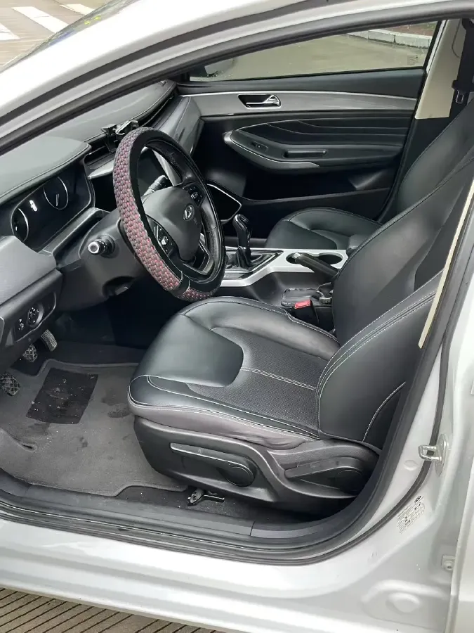 2019 Chery Arrizo 5 1.5L 116HP L4 5MT,autocango,china used car exporter,china ev exporter,chinese used car exporter,chinese used ev exporter